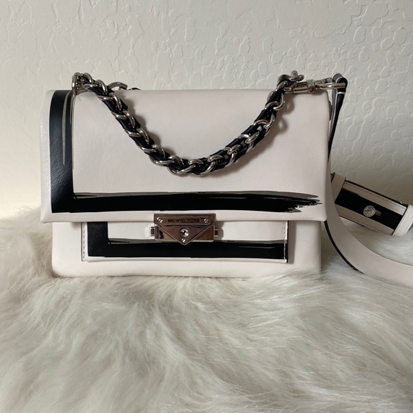 Michael Kors handbag with strap - Picture 1 of 4